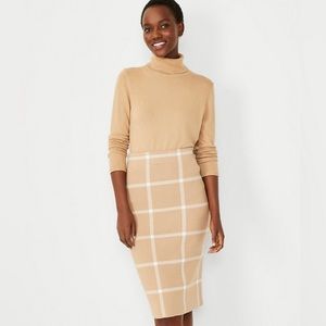 Ann Taylor Turtleneck brand new with tag